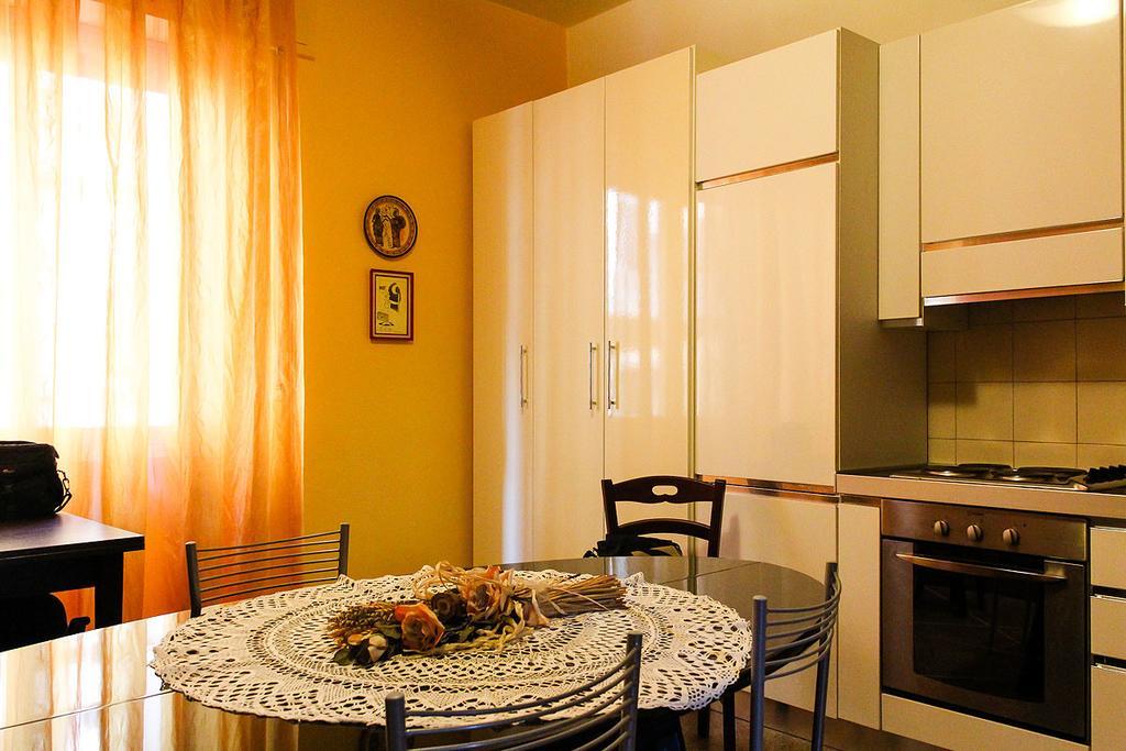 Guesthouse Stazione Pisa Centro Ngoại thất bức ảnh