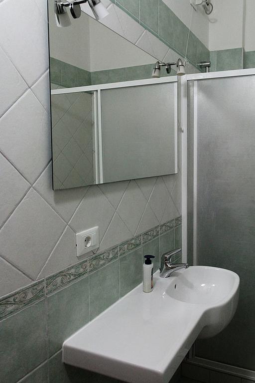 Guesthouse Stazione Pisa Centro Ngoại thất bức ảnh