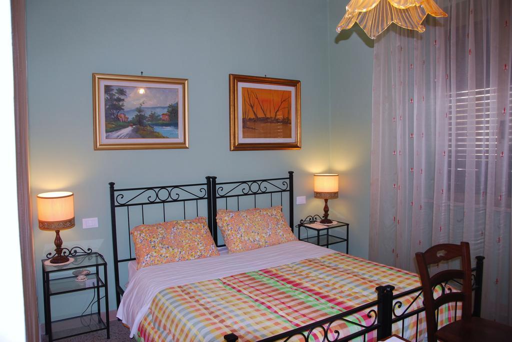 Guesthouse Stazione Pisa Centro Phòng bức ảnh